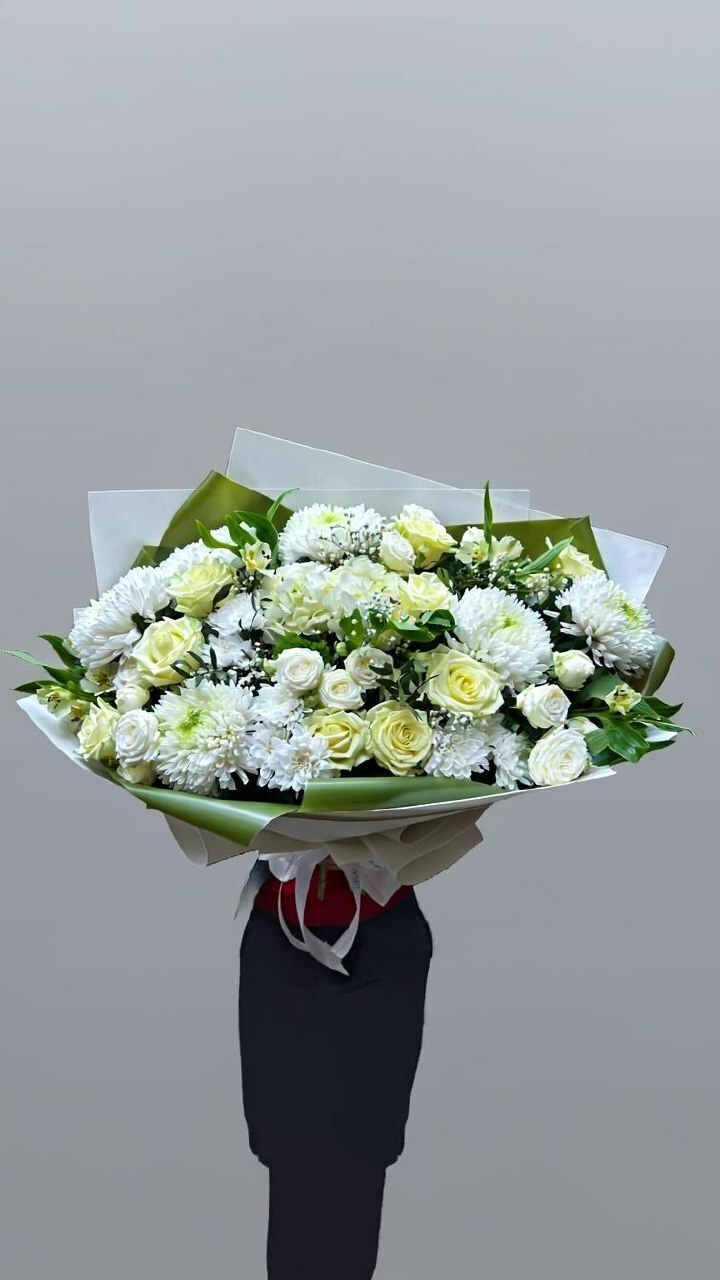 Букет Белые&nbsp; &nbsp; &nbsp; &nbsp; &nbsp; ночи&nbsp; &nbsp; &nbsp; &nbsp; &nbsp; &nbsp; &nbsp; &nbsp;&nbsp;<span style="font-style: italic;"></span>